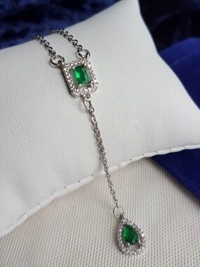 Swarovski Elements Platinum Plated Emerald Green Contemporary Y Necklace NEW